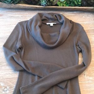 Women’s Banana Republic cowl neck dress (XS)